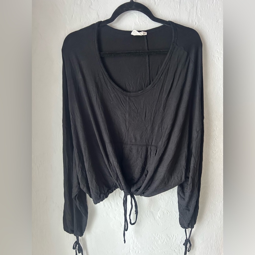 Glyder Black Long Sleeve Women's Top